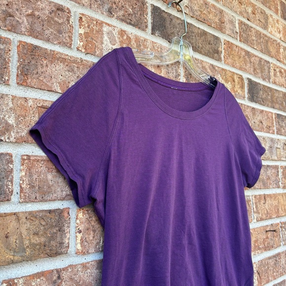 Lululemon Womens Basic T shirt Purple Crew neck pit-18” No size tag stretchable - Picture 2 of 8